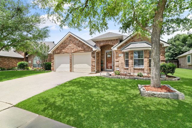 6725 Woodcrest Lane, Sachse, TX 75048