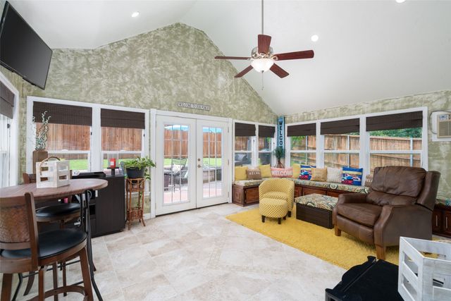 6725 Woodcrest Lane, Sachse, TX 75048