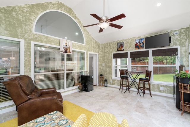 6725 Woodcrest Lane, Sachse, TX 75048