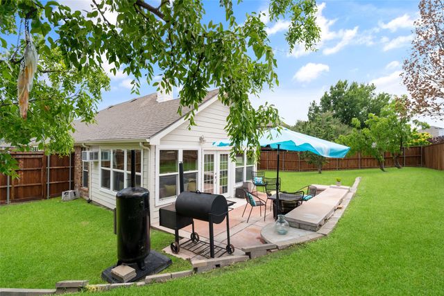 6725 Woodcrest Lane, Sachse, TX 75048
