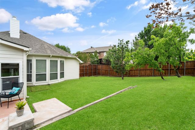 6725 Woodcrest Lane, Sachse, TX 75048