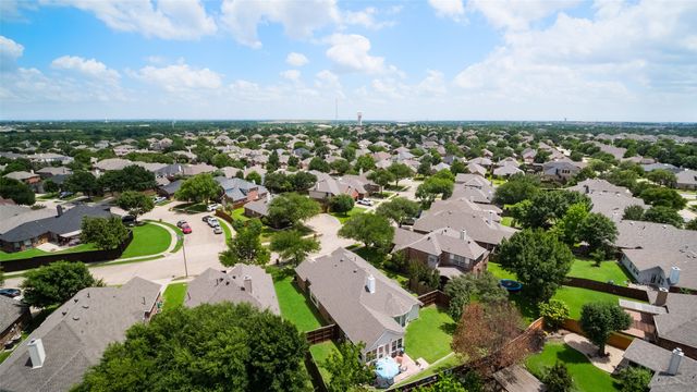 6725 Woodcrest Lane, Sachse, TX 75048