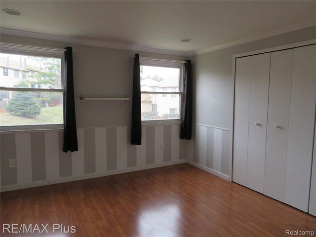 3011 Debra Court, Auburn Hills, MI 48326