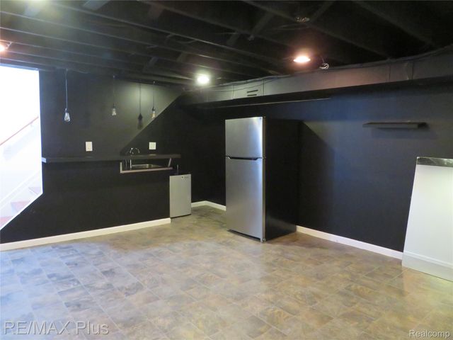 3011 Debra Court, Auburn Hills, MI 48326