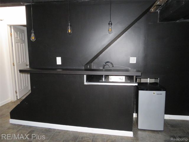 3011 Debra Court, Auburn Hills, MI 48326