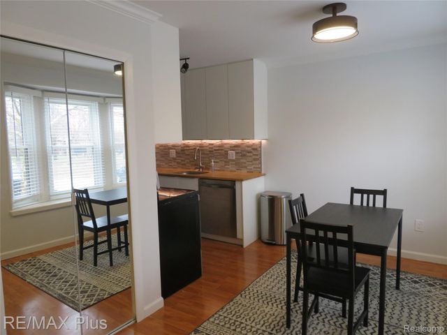 3011 Debra Court, Auburn Hills, MI 48326