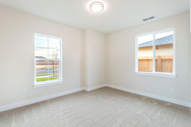 3258 Lower Lane, Redding, CA 96002