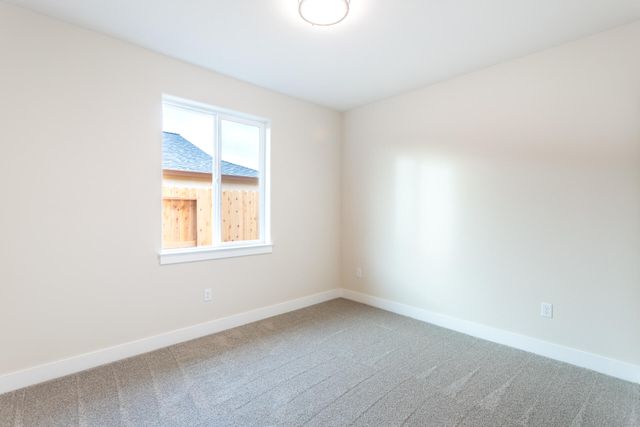 3258 Lower Lane, Redding, CA 96002