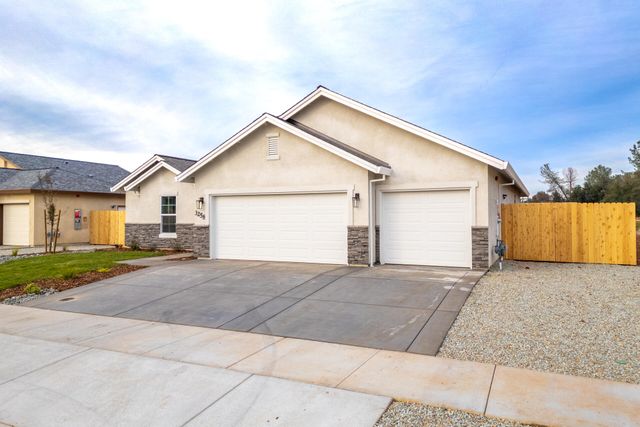 3258 Lower Lane, Redding, CA 96002