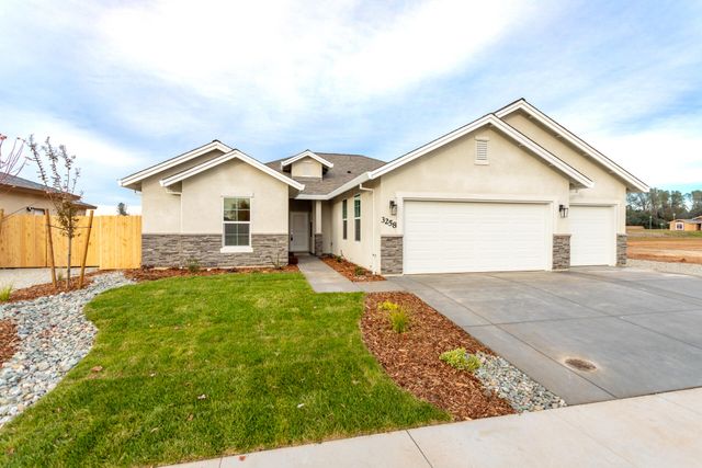 3258 Lower Lane, Redding, CA 96002