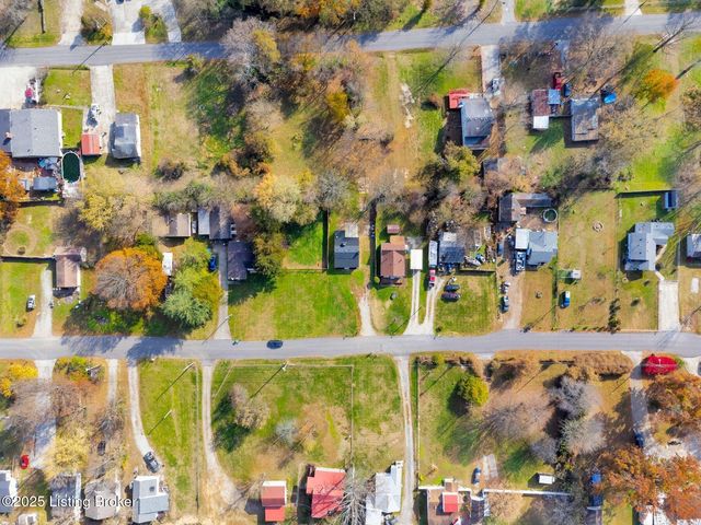 4521 River Front Dr, Louisville, KY 40216