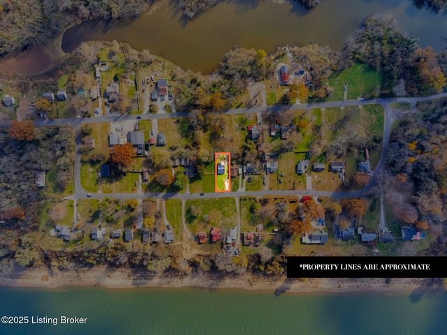 4521 River Front Dr, Louisville, KY 40216