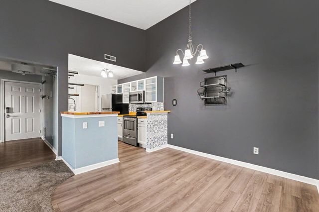 624 Friars Lane, 11, Florence, KY 41042