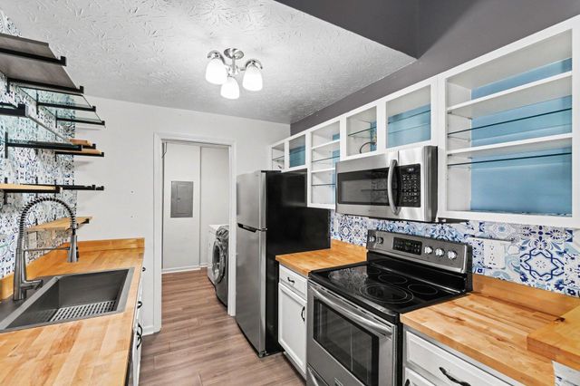 624 Friars Lane, 11, Florence, KY 41042