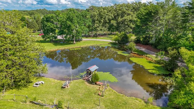 2480 Bancroft Road, Mcdonald, TN 37353