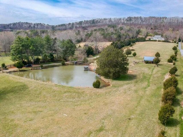 2480 Bancroft Road, Mcdonald, TN 37353