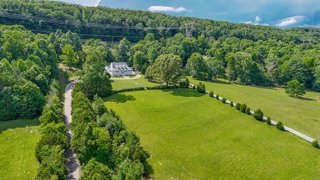 2480 Bancroft Road, Mcdonald, TN 37353