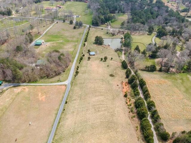 2480 Bancroft Road, Mcdonald, TN 37353