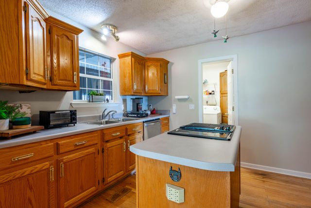 2480 Bancroft Road, Mcdonald, TN 37353