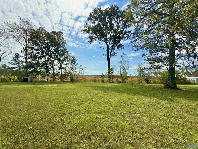 126 Cee Jay Lane, New Market, AL 35761