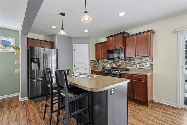 7947 High Knoll Drive, Byron Center, MI 49315