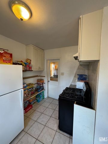 1530 Quincy Street, Bakersfield, CA 93305