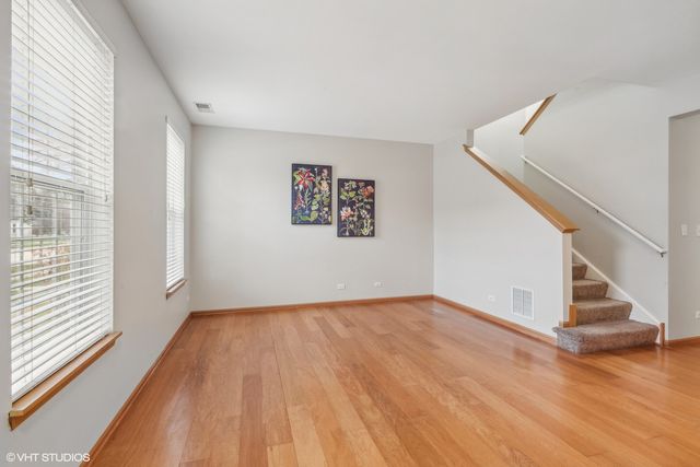 2531 Congress Avenue 2531, Aurora, IL 60503