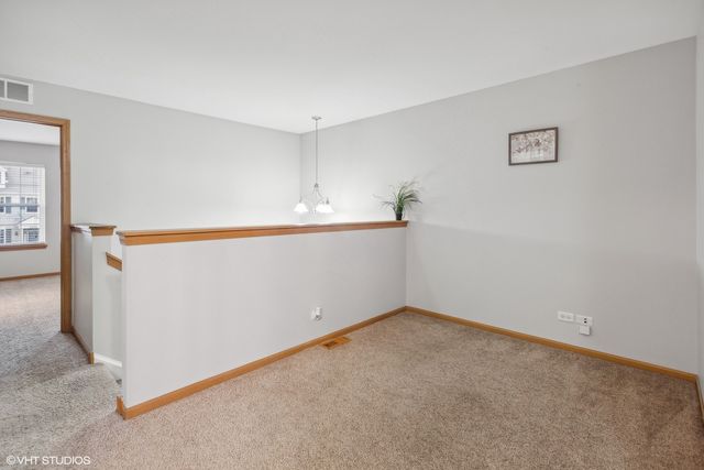 2531 Congress Avenue 2531, Aurora, IL 60503