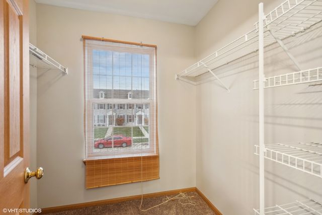 2531 Congress Avenue 2531, Aurora, IL 60503