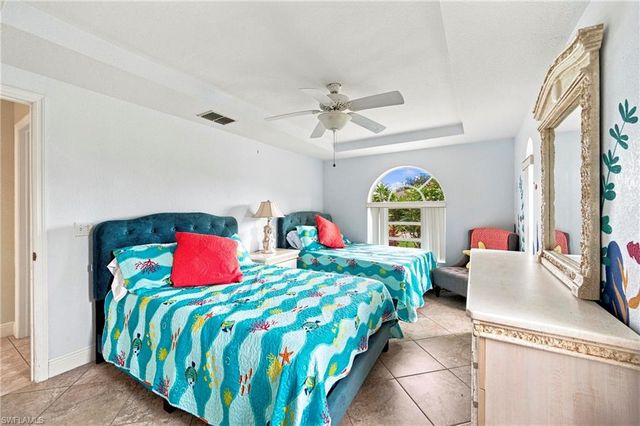 2138 SE 5th PL, Cape Coral, FL 33990