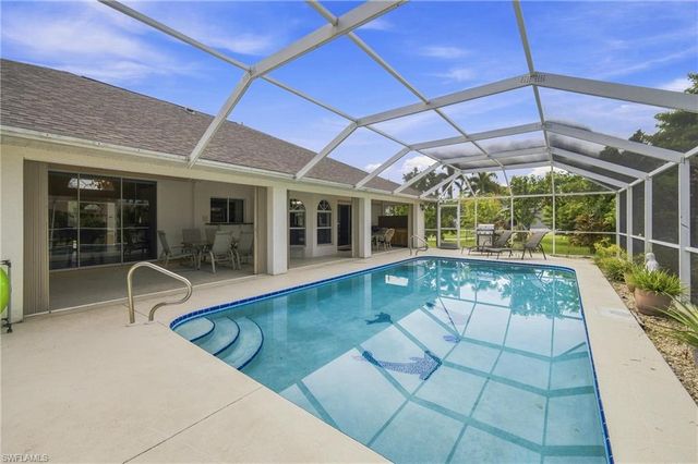 2138 SE 5th PL, Cape Coral, FL 33990