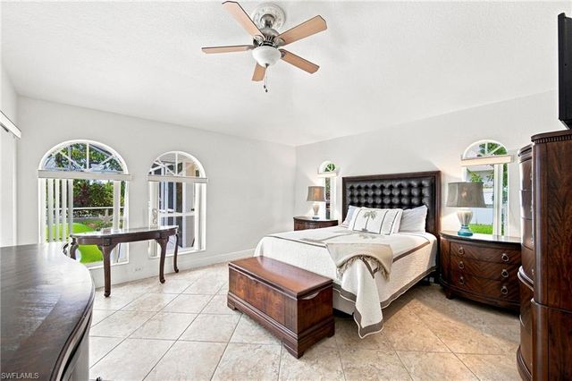 2138 SE 5th PL, Cape Coral, FL 33990