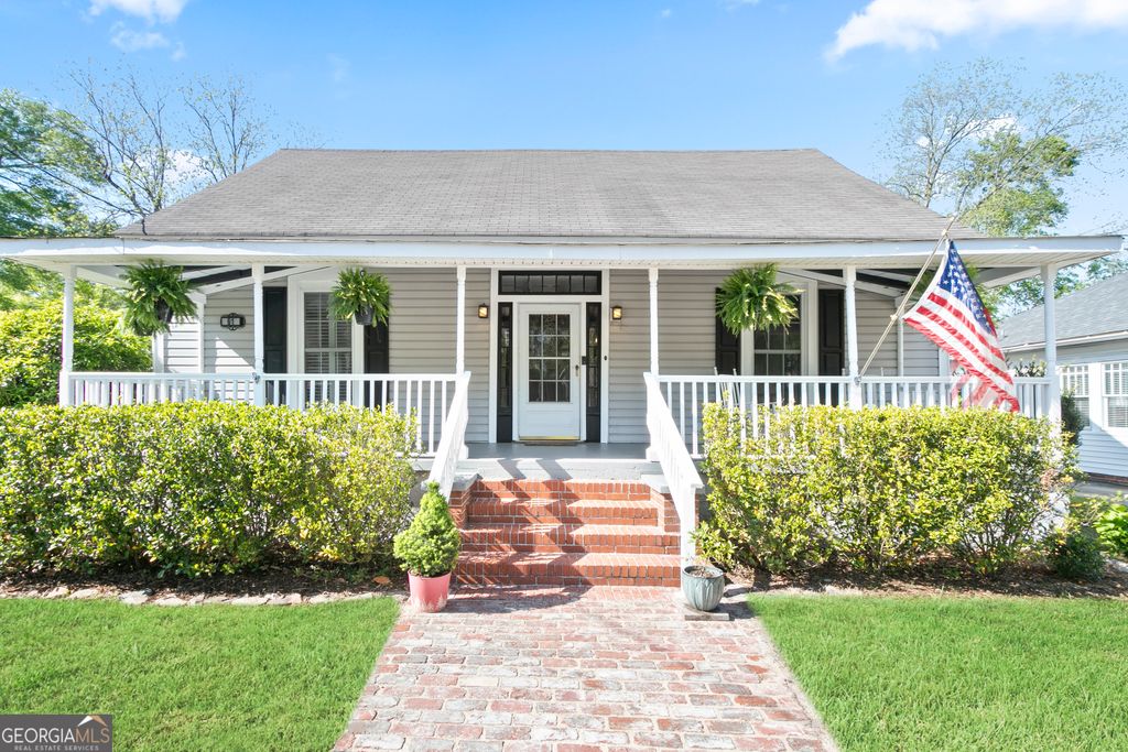 61 Clark Street, Newnan, GA 30263