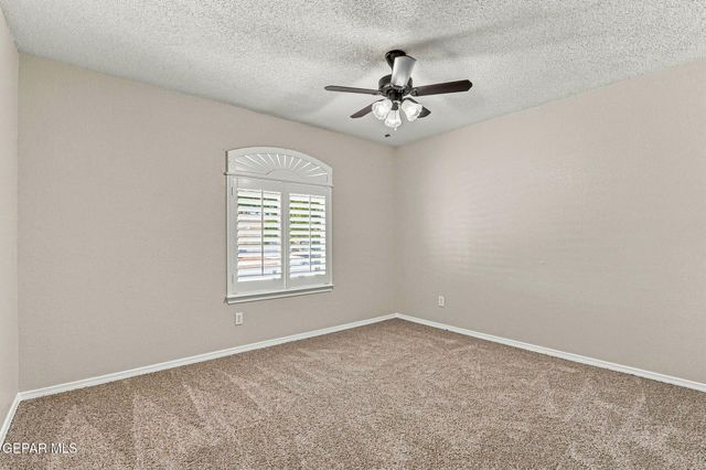 14049 Peter Noyes Drive, Horizon City, TX 79928