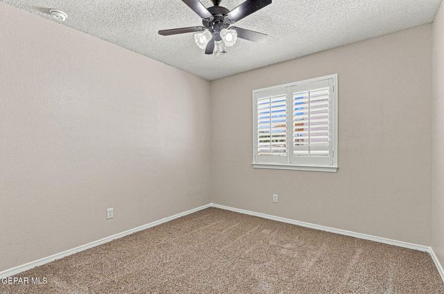 14049 Peter Noyes Drive, Horizon City, TX 79928