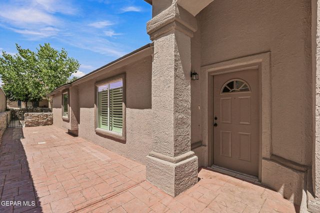 14049 Peter Noyes Drive, Horizon City, TX 79928