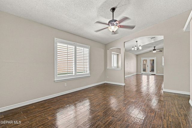 14049 Peter Noyes Drive, Horizon City, TX 79928