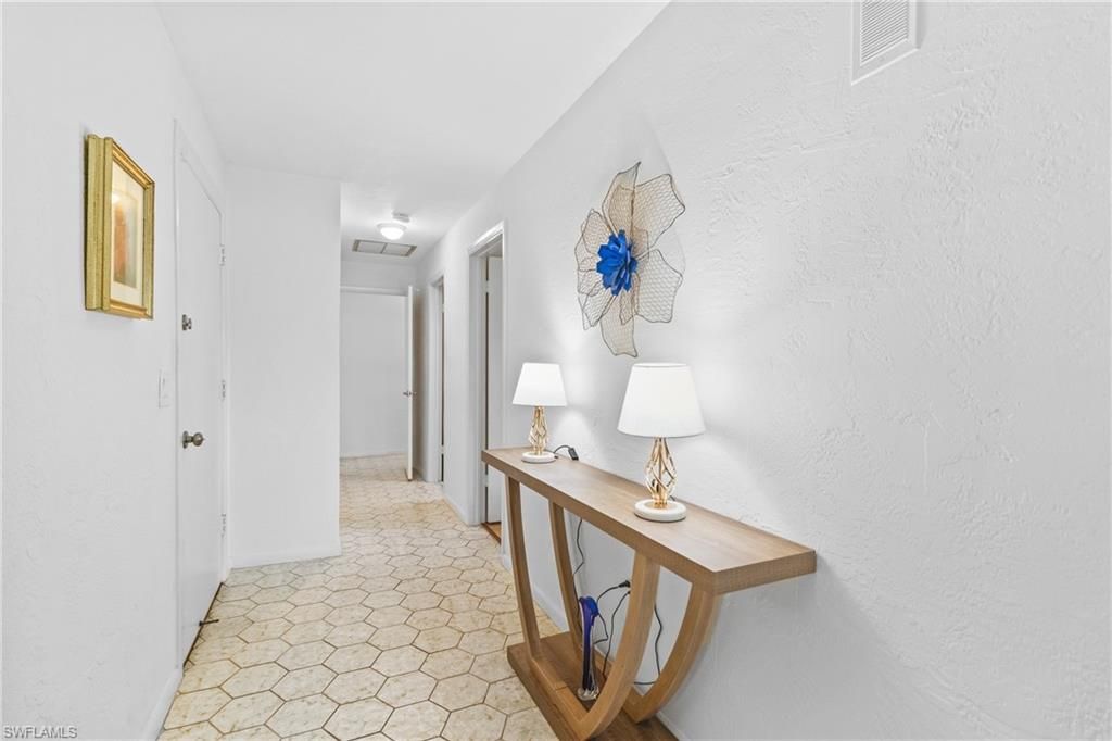5549 Boynton LN, FORT MYERS, FL 33919 — photo 2