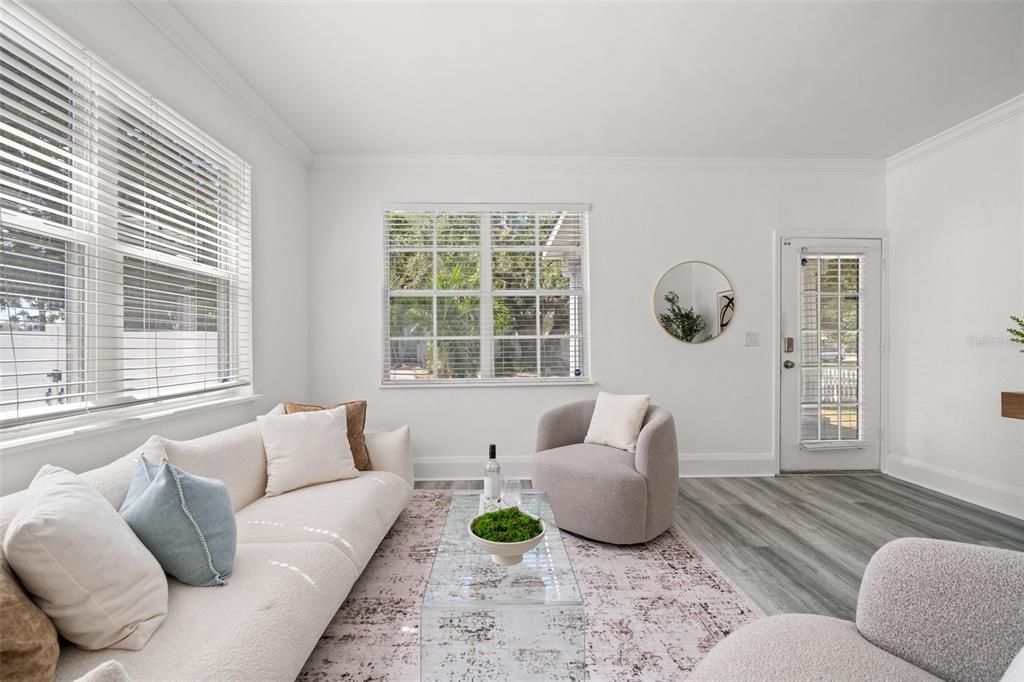 Image 10 of property listing at 205 N WESTLAND AVENUE, Tampa, FL 33606