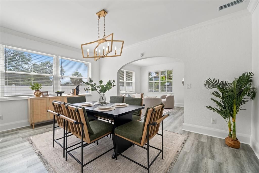 Image 16 of property listing at 205 N WESTLAND AVENUE, Tampa, FL 33606