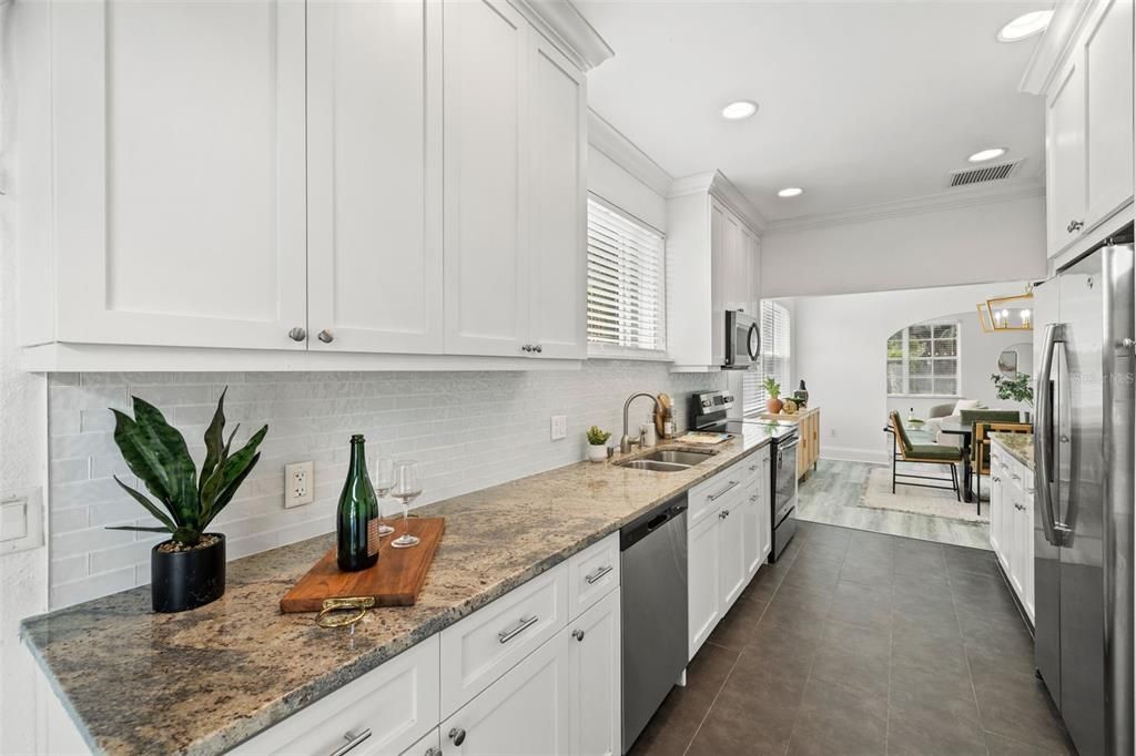 Image 23 of property listing at 205 N WESTLAND AVENUE, Tampa, FL 33606