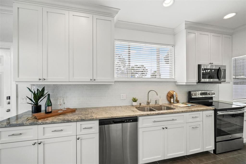 Image 24 of property listing at 205 N WESTLAND AVENUE, Tampa, FL 33606