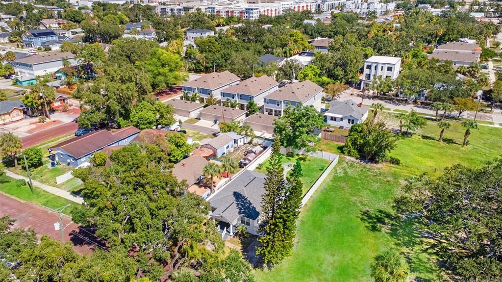 Image 52 of property listing at 205 N WESTLAND AVENUE, Tampa, FL 33606