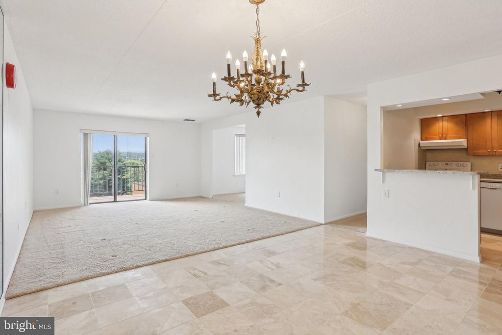 10306 VALLEY FORGE CIR #306, King Of Prussia, PA 19406