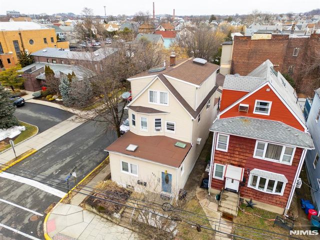 131 Paterson Avenue, Wallington, NJ 07057
