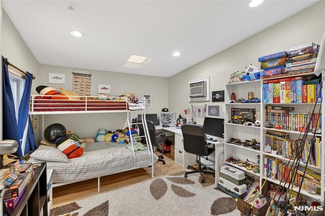 131 Paterson Avenue, Wallington, NJ 07057