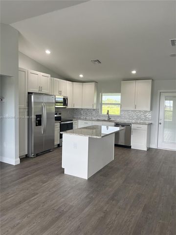 634 Royce Road, La Belle, FL 33935