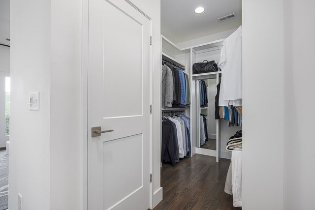 206 Ben Allen Rd Unit 7, Nashville, TN 37207