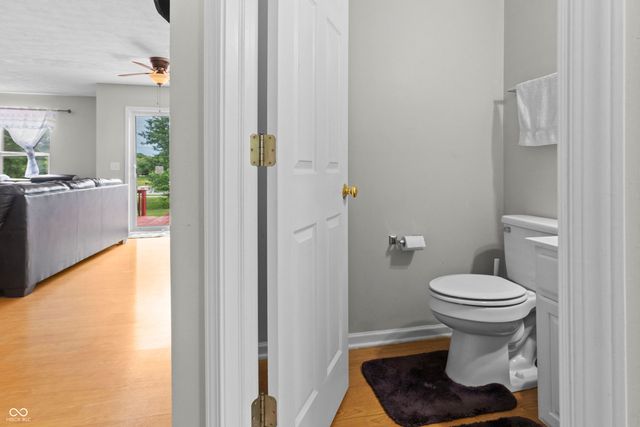 6951 Governors Pointe Boulevard, Indianapolis, IN 46217