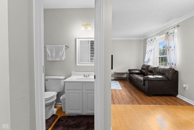6951 Governors Pointe Boulevard, Indianapolis, IN 46217